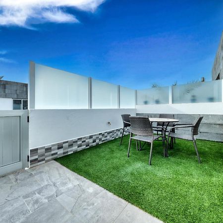 Villa Cassia-Private Pool Aircon, Sat Tv By Lanzarote Vacation Homes Плая Бланка Екстериор снимка