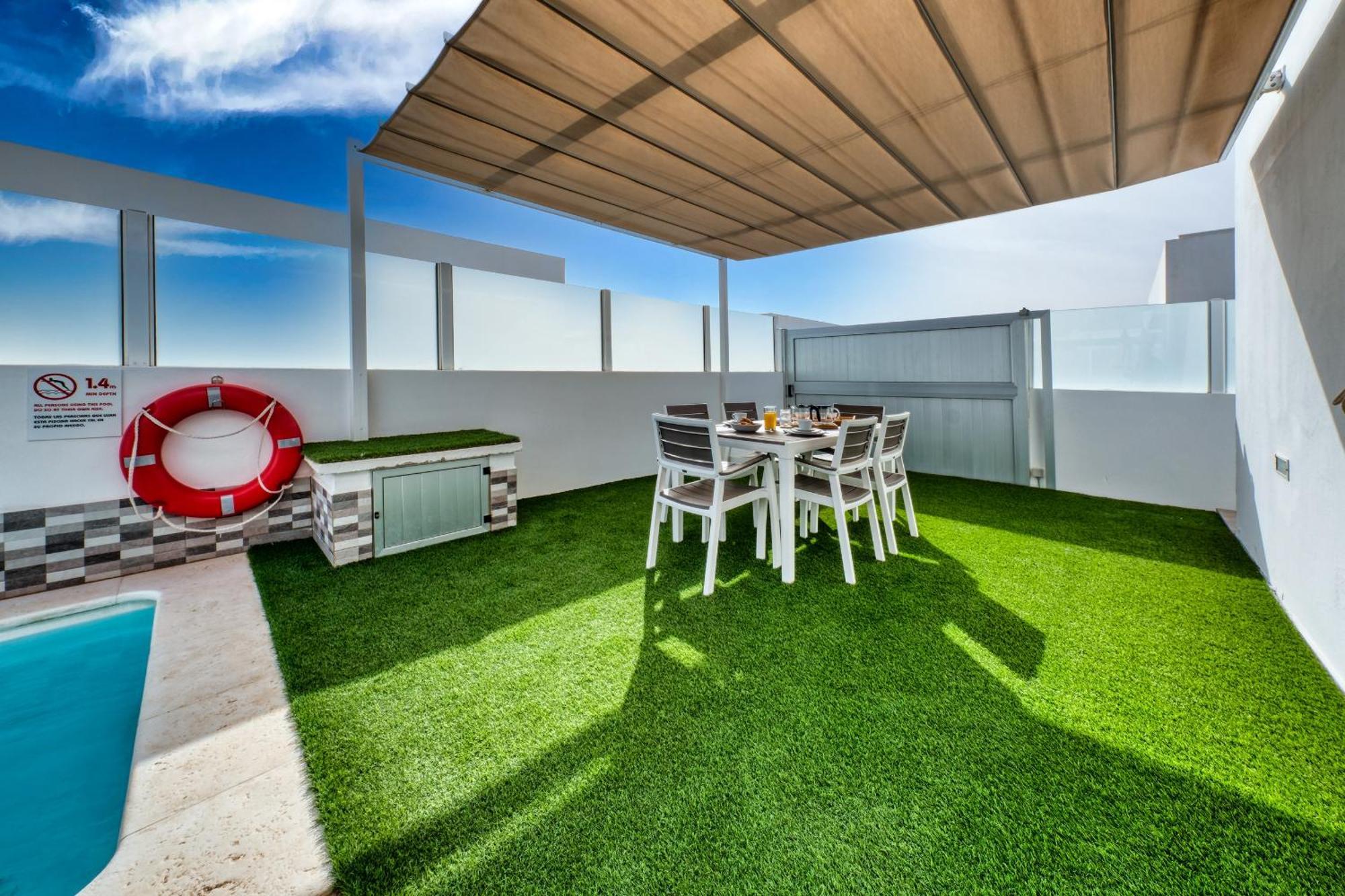 Villa Cassia-Private Pool Aircon, Sat Tv By Lanzarote Vacation Homes Плая Бланка Екстериор снимка
