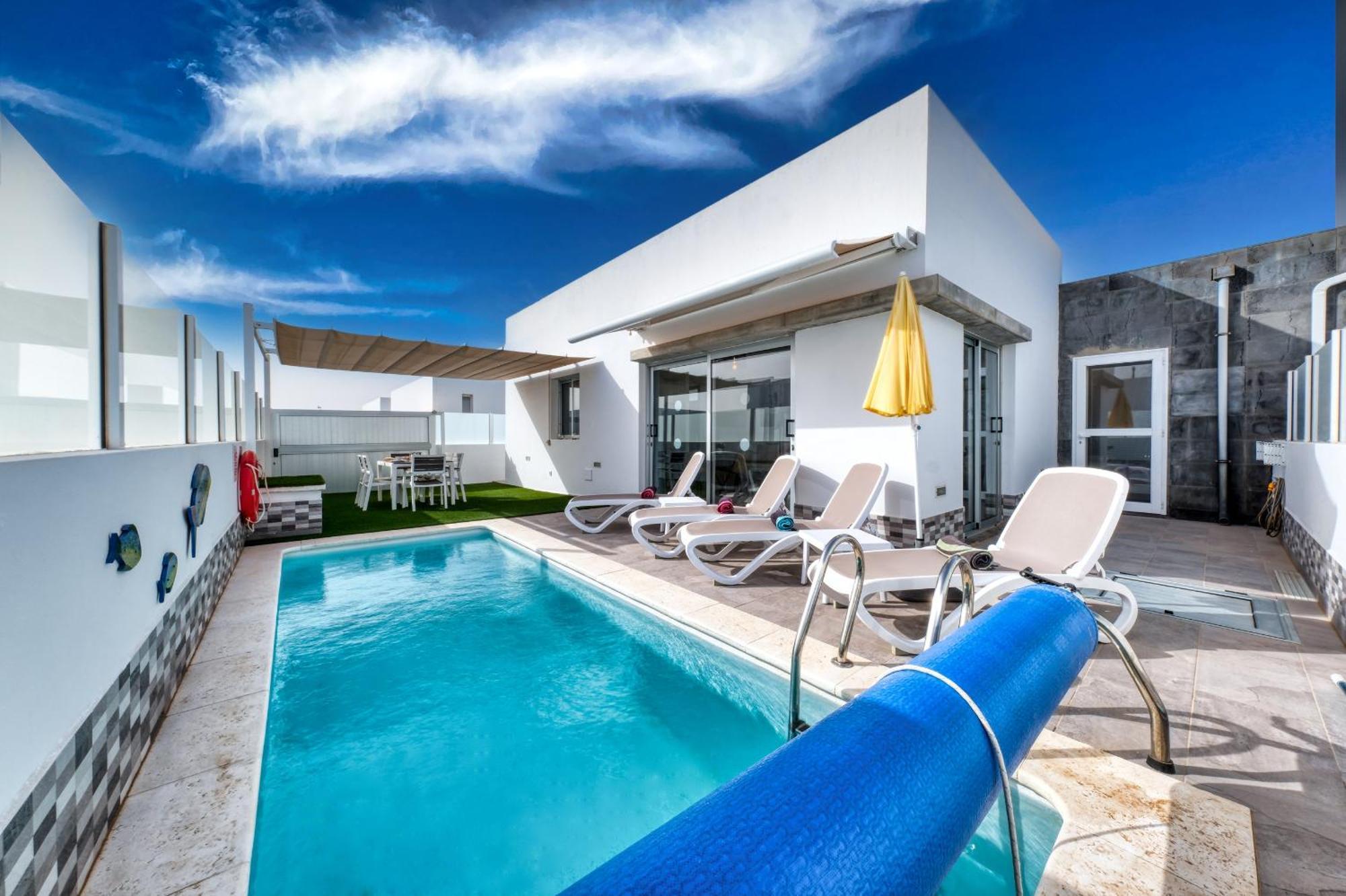 Villa Cassia-Private Pool Aircon, Sat Tv By Lanzarote Vacation Homes Плая Бланка Екстериор снимка
